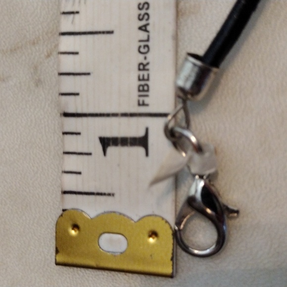 Beautiful dragonfly large medallion pendant on faux leather chain. - Picture 3 of 5